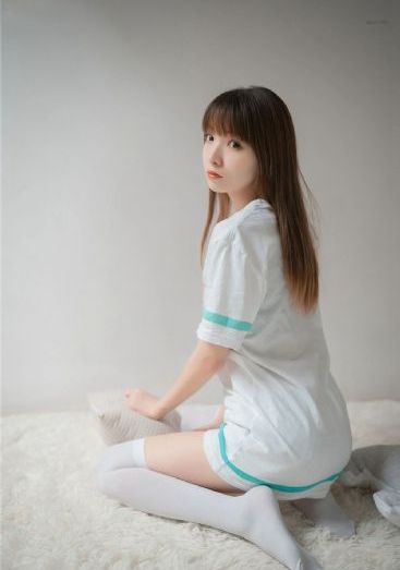欧美瑜伽图片素材_超清免费在线播放